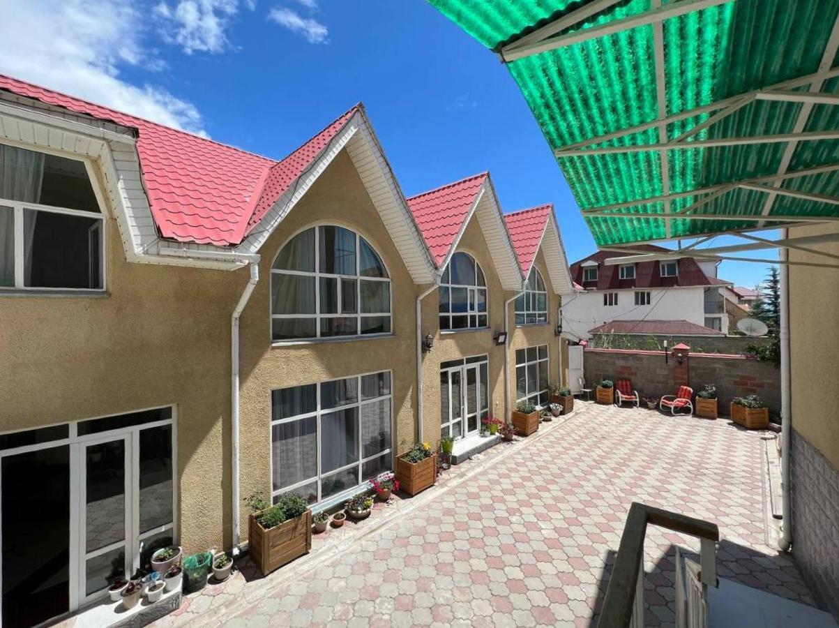 Tan Nuru Guest House Гостевой Дом Тан Нуру Cholpon-Ata Bagian luar foto