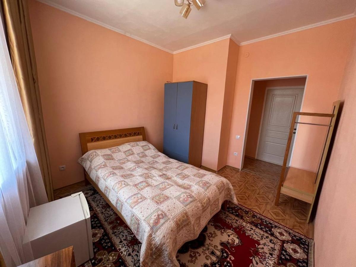Tan Nuru Guest House Гостевой Дом Тан Нуру Cholpon-Ata Bagian luar foto
