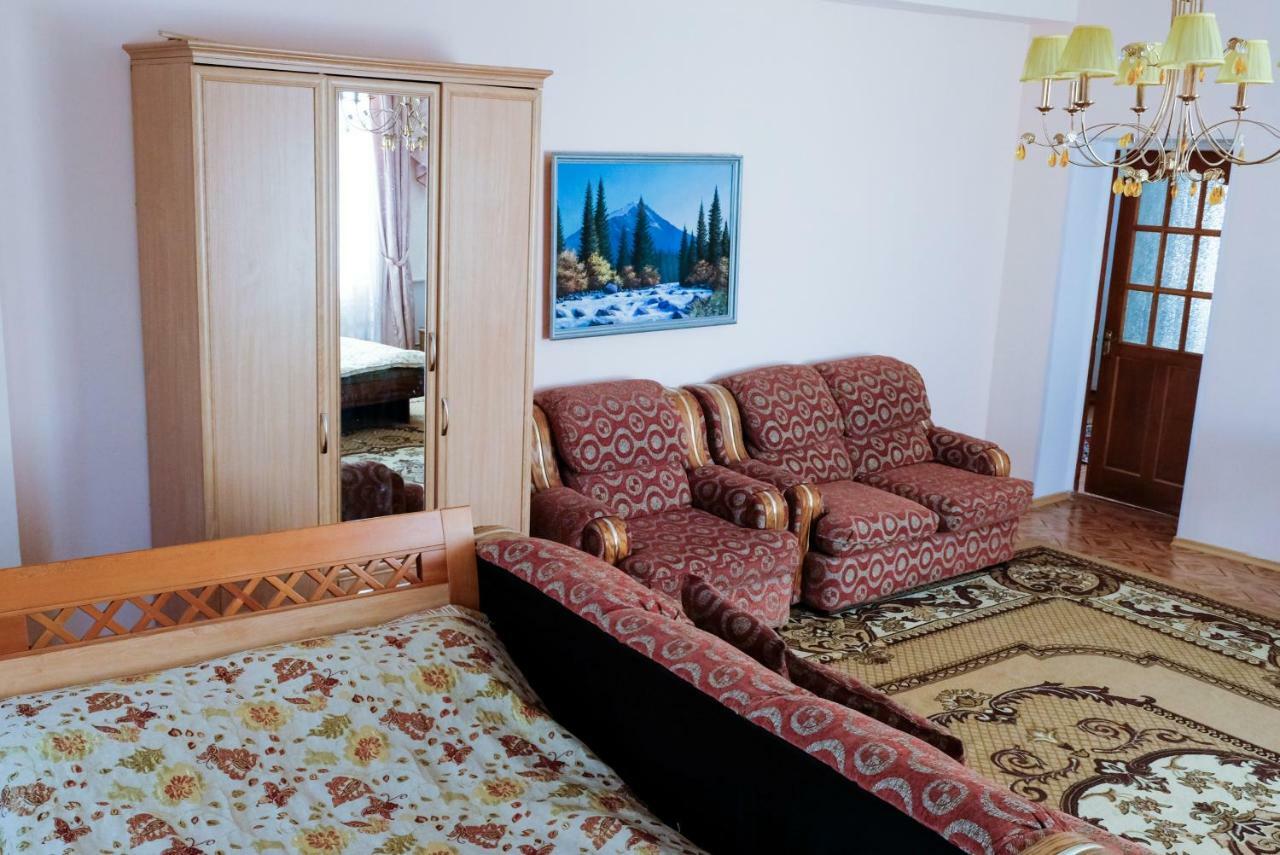 Tan Nuru Guest House Гостевой Дом Тан Нуру Cholpon-Ata Bagian luar foto